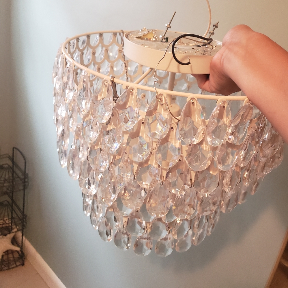 Teardrop flushmount chandelier